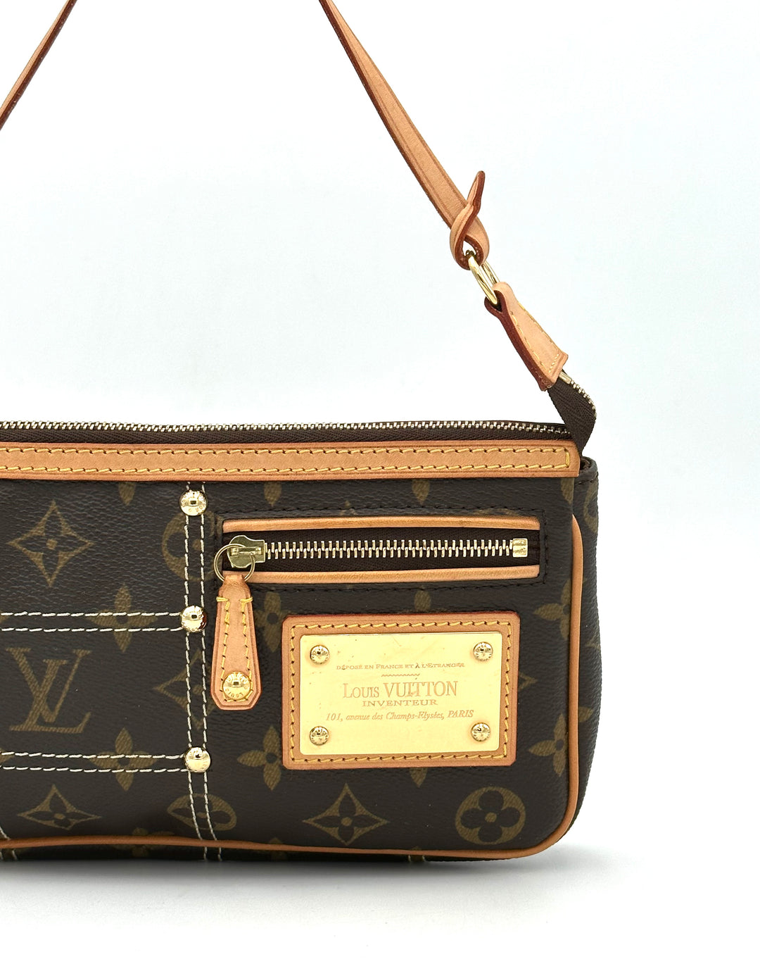 Louis Vuitton Pochette Rivets