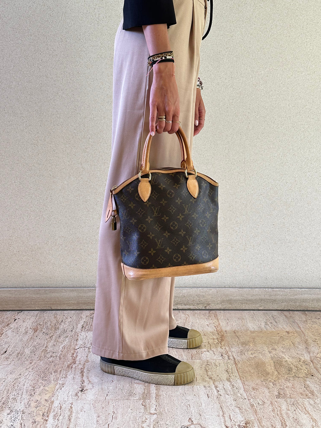 Louis Vuitton Lockit Vertical