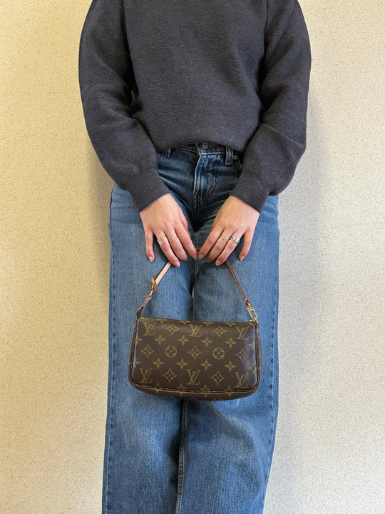 Louis Vuitton Pochette Accessories