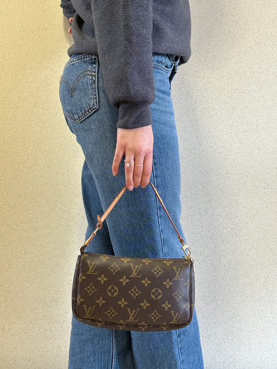 Louis Vuitton Pochette Accessories